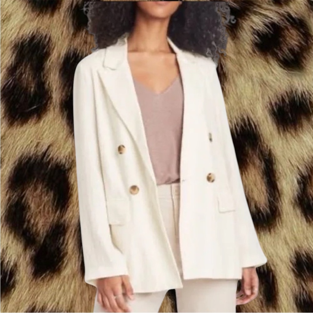 A NEW DAY Cream Blazer
